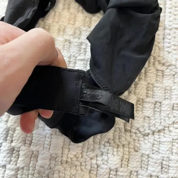 Skims Fits Everybody Triangle Crossover Bralette - Picture 3 of 5